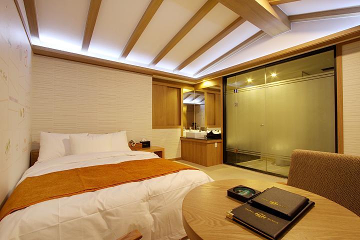 Suwon Orsay Business Hotel Exterior foto