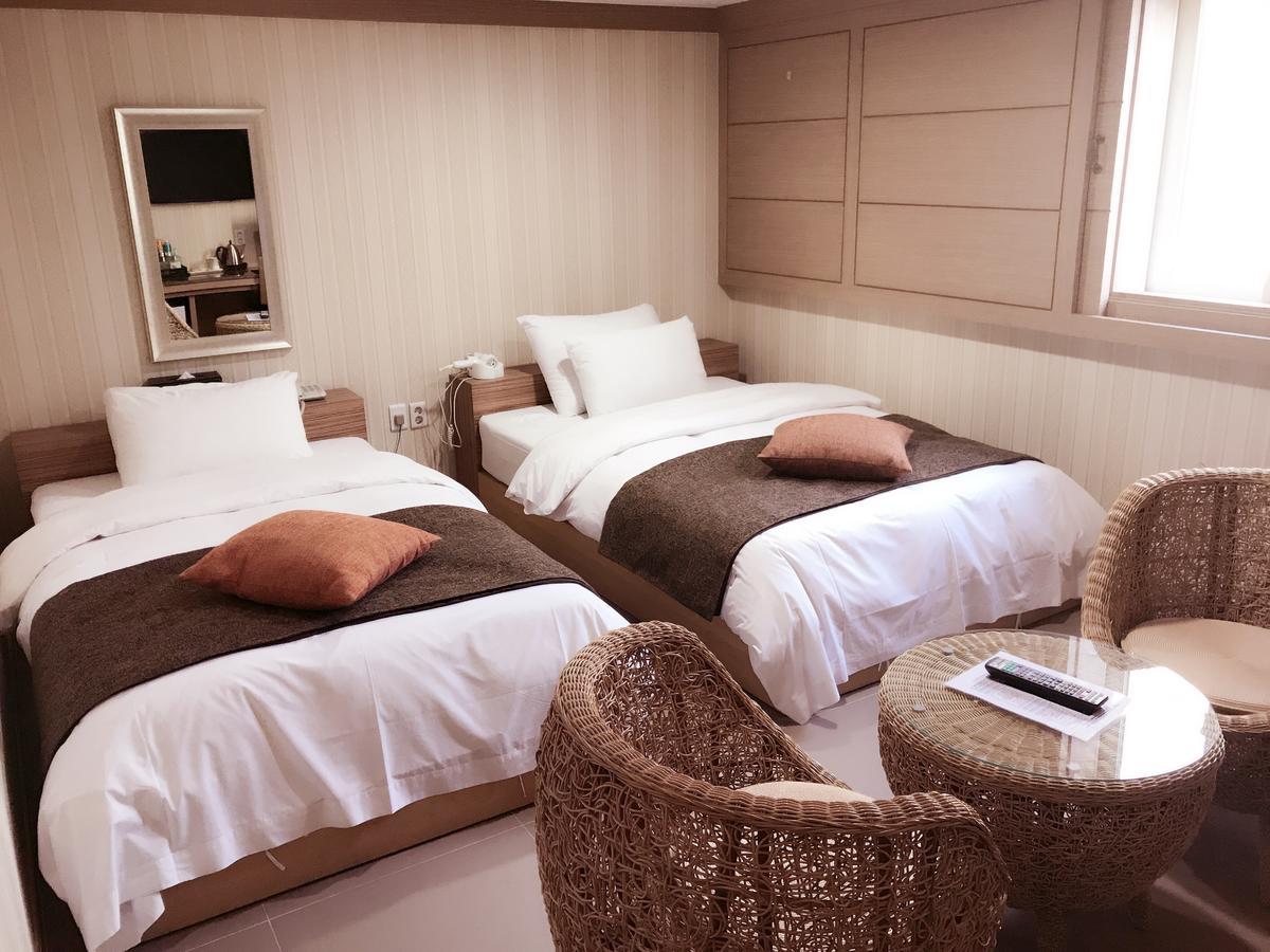 Suwon Orsay Business Hotel Exterior foto